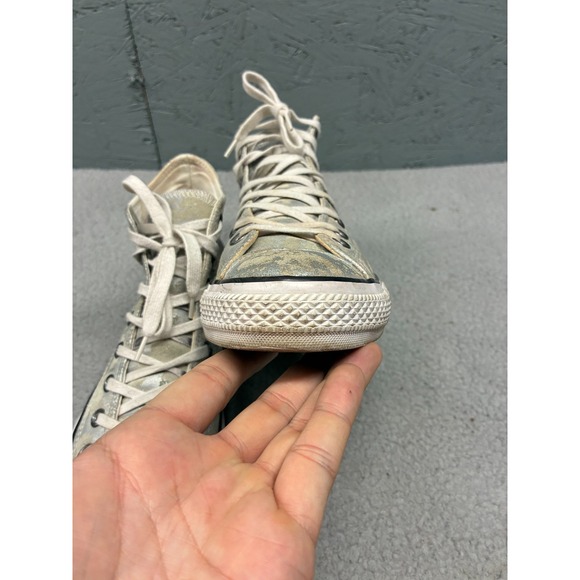 Converse Chuck Taylor All Star High Top Sneakers Men's Size‎ 11 Silver Metallic - Picture 8 of 15